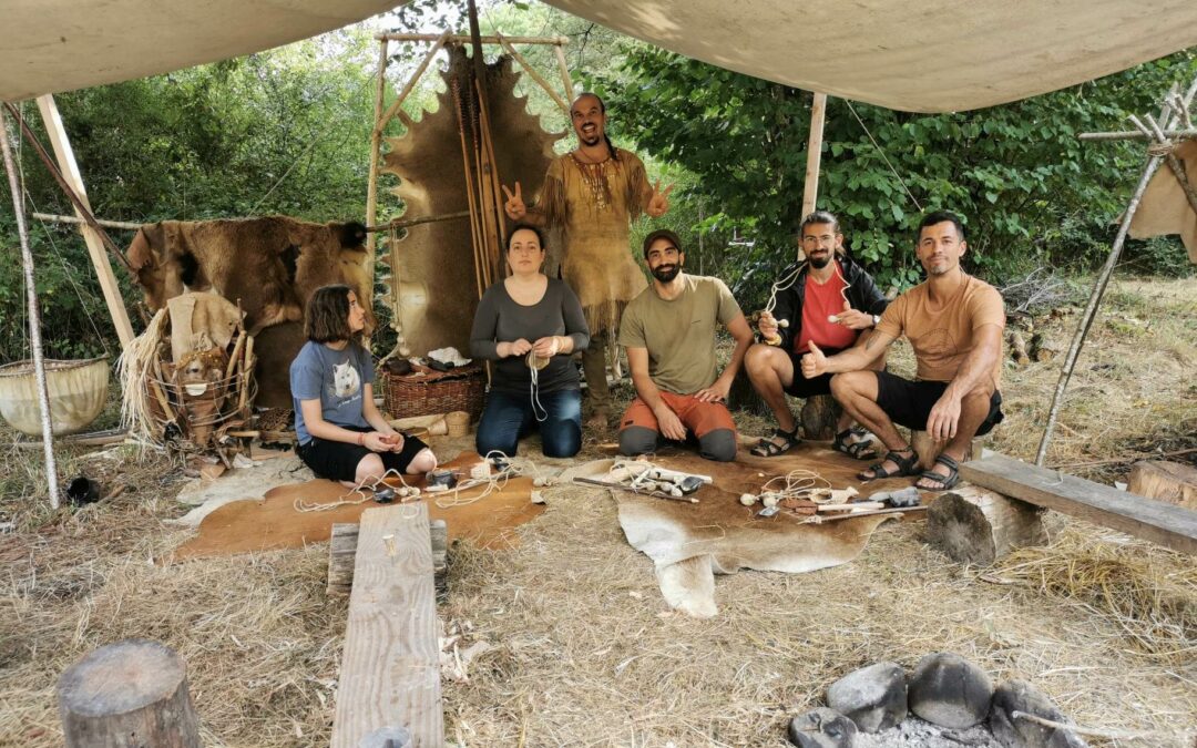 Artisanats primitifs et vie sauvage